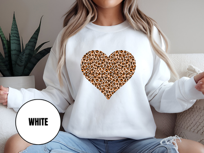 "Heart Leopard Design" Valentine's Day (Gildan 18000) VD082