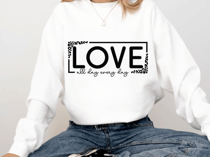 "Love Valentine's Day" Valentine's Day (Comfort Color) VDS014