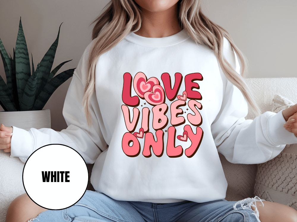 "Love Vites Only" Valentine's Day (Gildan 18000) VD047