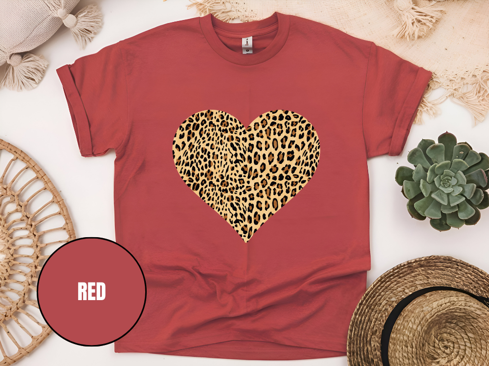 "Heart Leopard Design" T-Shirt, (Gildan 5000) VD081