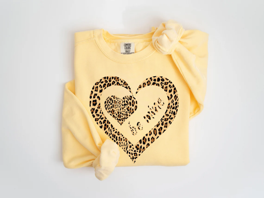 "Be Mine Leopard Design" Valentine's Day (Comfort Color) VDS068