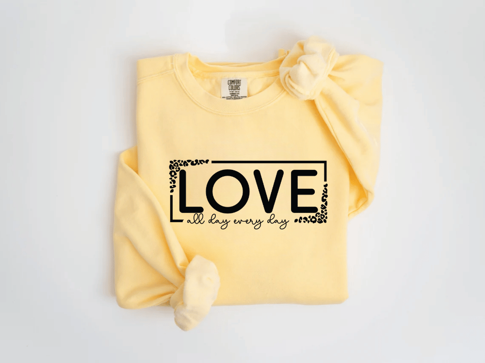 "Love Valentine's Day" Valentine's Day (Comfort Color) VDS014