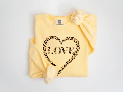 "Love Leopard Design" Valentine's Day (Comfort Color) VDS076