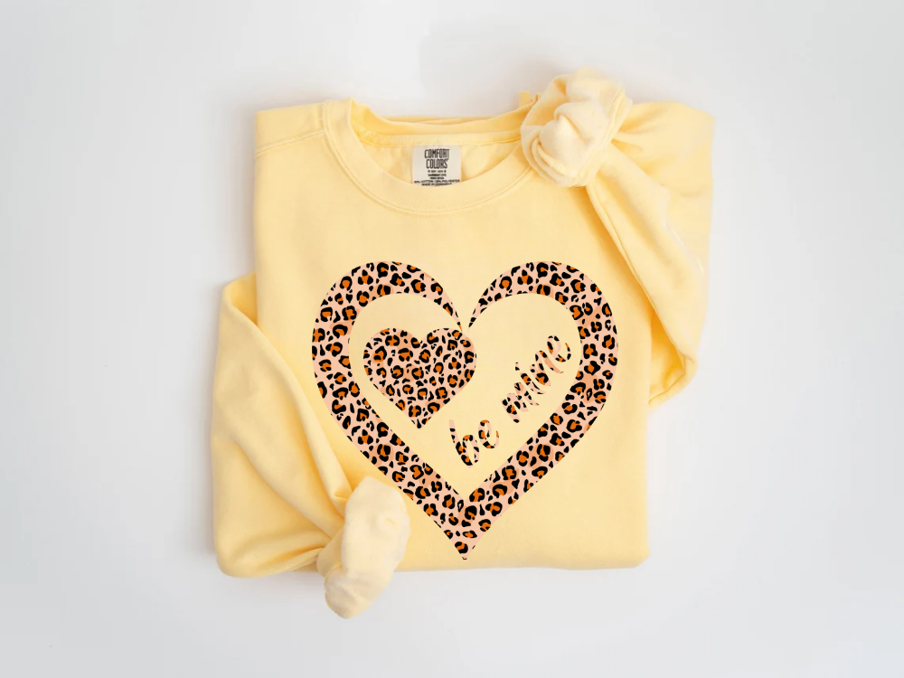 "Be Mine Leopard Design" Valentine's Day (Comfort Color) VDS066