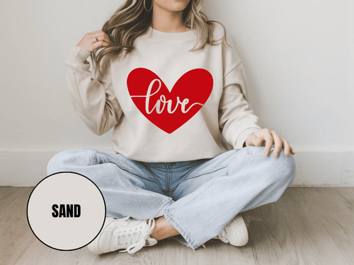 "Love" Valentine's Day (Gildan 18000) VD052