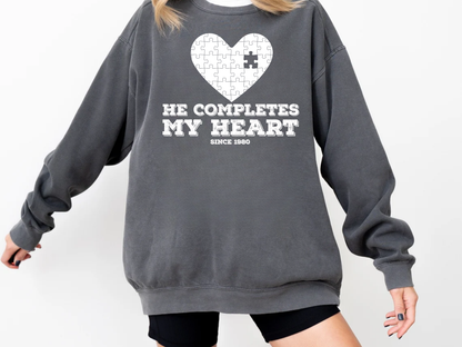 "He Completes My Heart" Valentine's Day (Gildan 18000) VD087