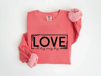 "Love Valentine's Day" Valentine's Day (Comfort Color) VDS014