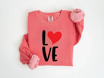"Love Valentine's Day" Valentine's Day (Comfort Color) VDS013