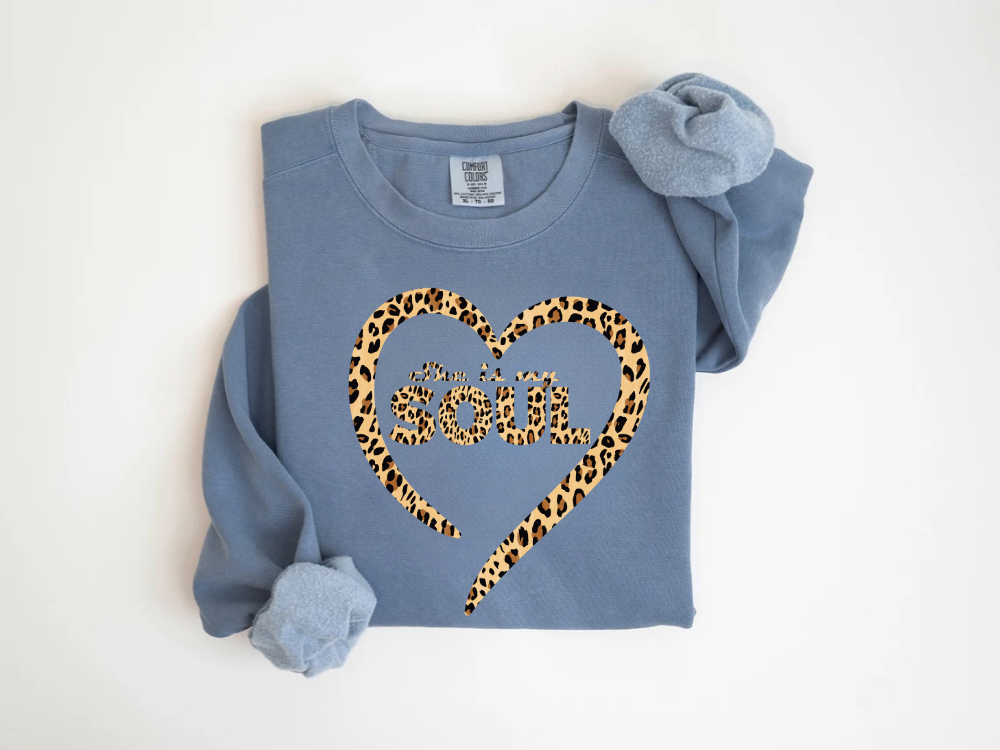 "She Is My Soul Leopard Design" Valentine's Day (Comfort Color) VDS079