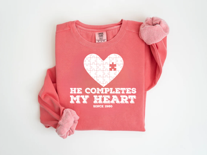 "He Completes My Heart" Valentine's Day (Gildan 18000) VD087