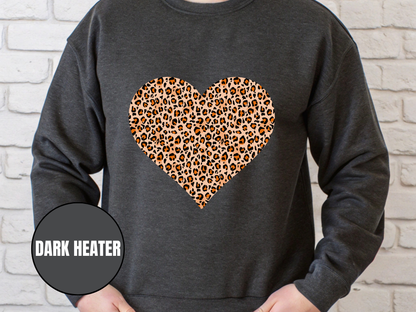 "Heart Leopard Design" Valentine's Day (Gildan 18000) VD082