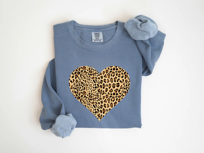 "Heart Leopard Design" Valentine's Day (Comfort Color) VDS081