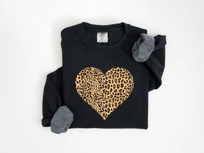 "Heart Leopard Design" Valentine's Day (Comfort Color) VDS081