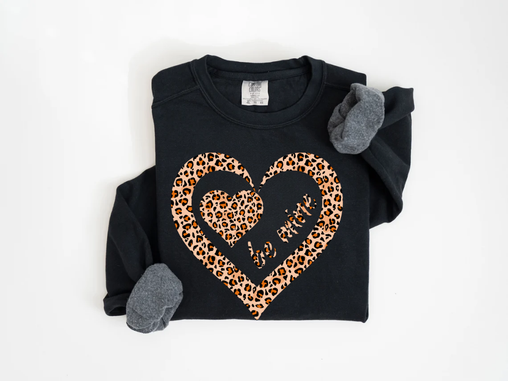 "Be Mine Leopard Design" Valentine's Day (Comfort Color) VDS066