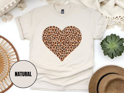 "Heart Leopard Design" T-Shirt, (Gildan 5000) VD082