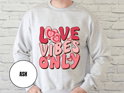 "Love Vites Only" Valentine's Day (Gildan 18000) VD047