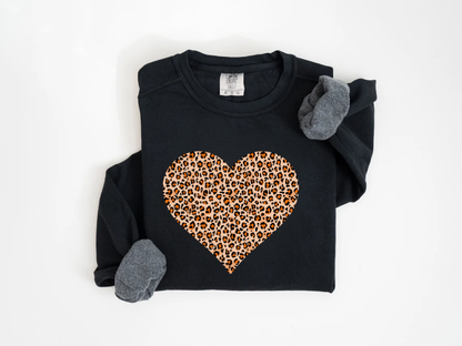 "Heart Leopard Design" Valentine's Day (Comfort Color) VDS082