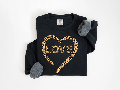 "Love Leopard Design" Valentine's Day (Comfort Color) VDS074