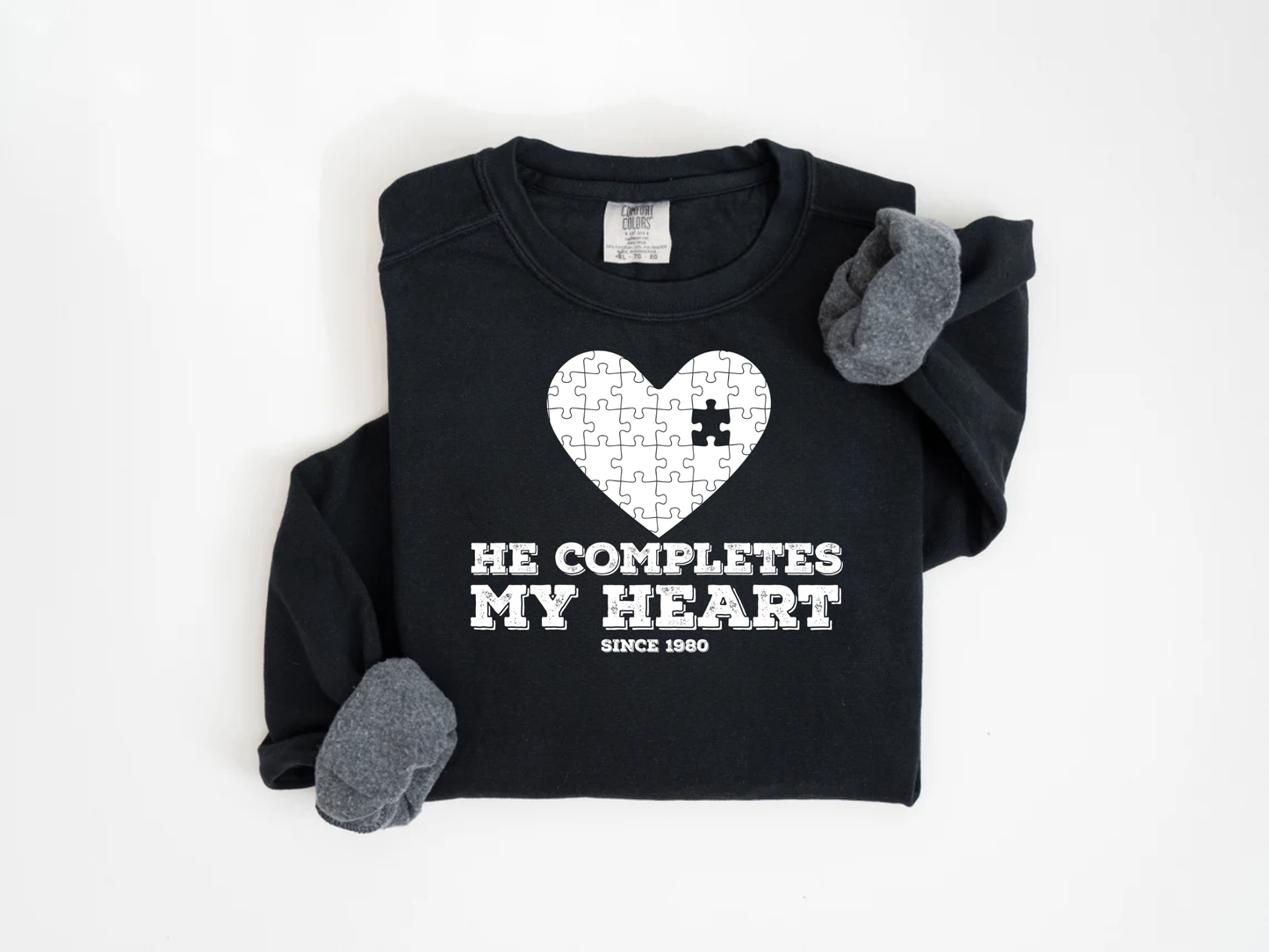 "He Completes My Heart" Valentine's Day (Gildan 18000) VD087