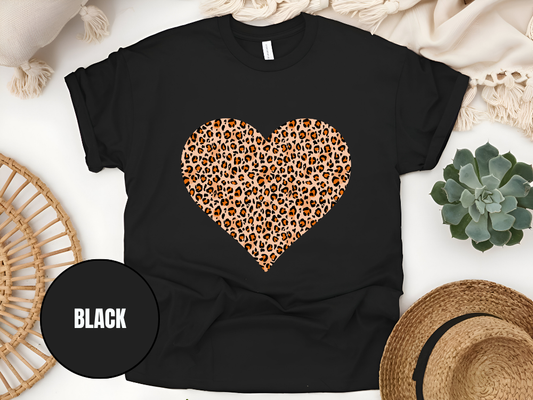 "Heart Leopard Design" T-Shirt, (Gildan 5000) VD082