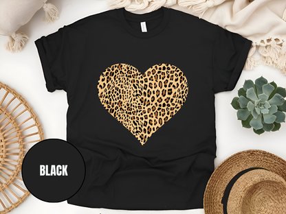 "Heart Leopard Design" T-Shirt, (Gildan 5000) VD081