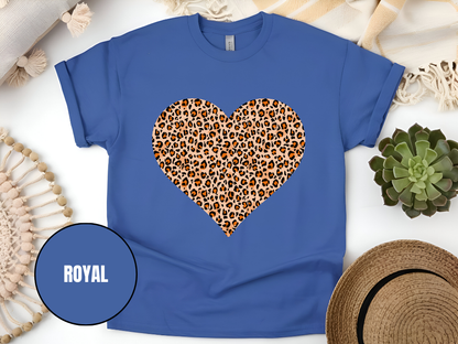 "Heart Leopard Design" T-Shirt, (Gildan 5000) VD082